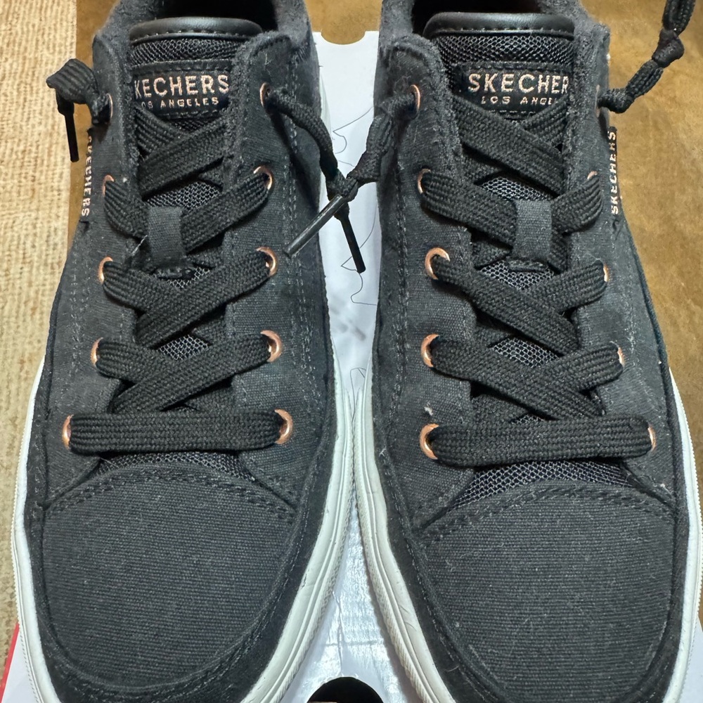 Skechers Black Arch Fit Meet Ya There Sneakers